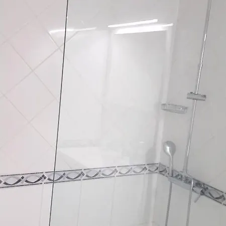 Charming Ocean View Heated Pool Appartement