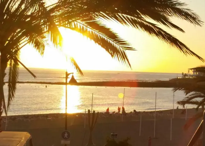 Charming Ocean View Heated Pool Los Cristianos (Tenerife)