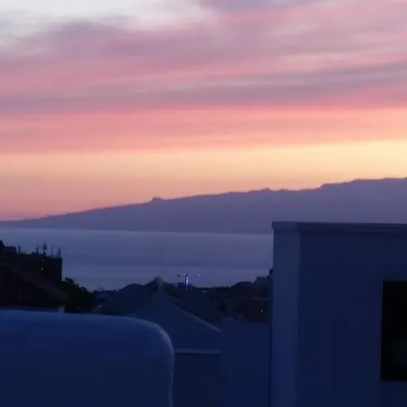 Апартаменты Charming Ocean View Heated Pool